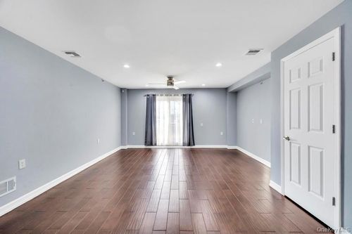 1a-10220 Rockaway Beach Blvd, Rockaway Park, NY, 11694-2795 | Card Image