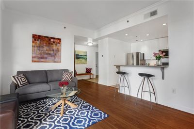 718 - 1101 Juniper Street Ne, Condo with 2 bedrooms, 2 bathrooms and null parking in Atlanta GA | Image 3