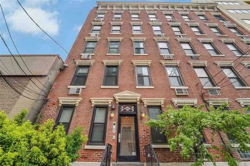 apt-2-68 Park Ave, Hoboken, NJ, 07030-7101 | Card Image