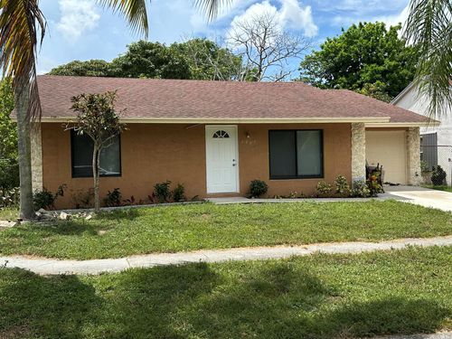 7467 Pinedale Dr, Boynton Beach, FL, 33436-9427 | Card Image