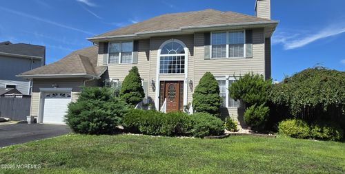30 Heritage Dr, Englishtown, NJ, 07726-1552 | Card Image