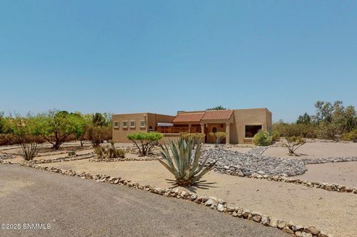 4251 Superstition Dr, Las Cruces, NM, 88011-7508 | Card Image