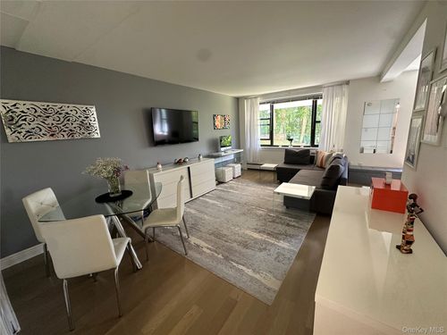204a-35 Stewart Pl, Mount Kisco, NY, 10549-2113 | Card Image