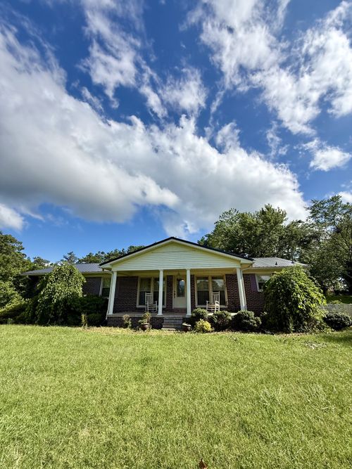 301 W College St, Summertown, TN, 38483-7546 | Card Image