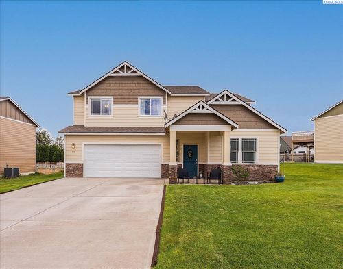 650 Pikes Peak Dr, West Richland, WA, 99353-8792 | Card Image