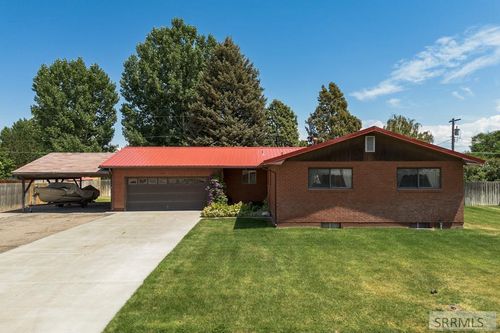 2050 Highland Dr, Blackfoot, ID, 83221-5841 | Card Image