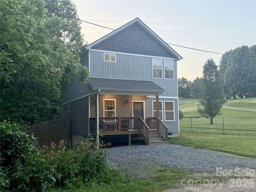 22 Daniel Rd, Asheville, NC, 28806-1107 | Card Image