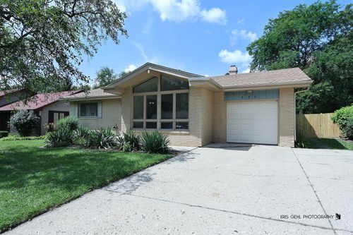 530 Northgate Road, Lindenhurst, IL, 60046 | Card Image