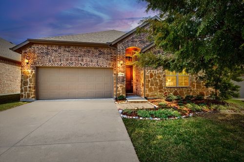 2706 Point Vista Dr, Lewisville, TX, 75067-8237 | Card Image