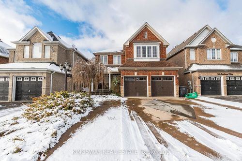 767 Sombrero Way, Mississauga, ON, L5W1S8 | Card Image