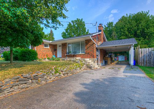 95 Silver St, Paris, ON, N3L1T8 | Card Image