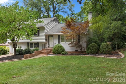 4215 Chelmsford Rd, Charlotte, NC, 28211-1903 | Card Image