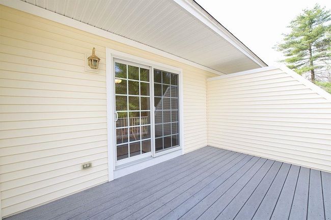 15 Lamplighter Village Rd, Condo with 2 bedrooms, 2 bathrooms and null parking in Windham NH | Image 23