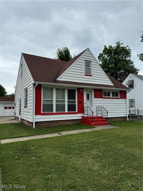 730 Babbitt Rd, Euclid, OH, 44123-2530 | Card Image