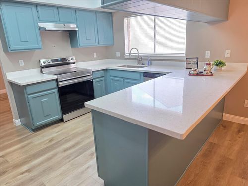 11350 Raven View Dr, Houston, TX, 77067-3304 | Card Image