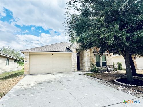 109 Salas Dr, San Marcos, TX, 78666-6806 | Card Image