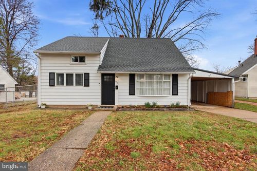 63 Coll Dr, PHOENIXVILLE, PA, 19460-3619 | Card Image