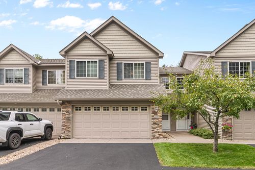2694 County Road H2, Mounds View, MN, 55112-6255 | Card Image