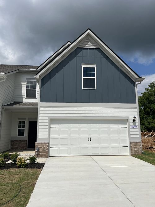 1213 Bronte Dr, Smyrna, TN, 37167-3680 | Card Image