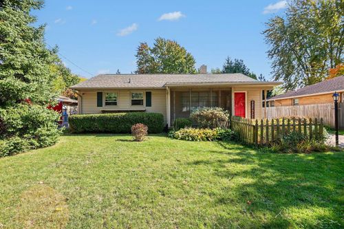 304 Reynick Ave, Saginaw, MI, 48602-3155 | Card Image