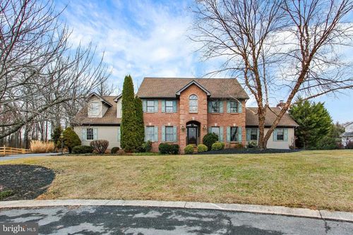 3504 Eagle Ridge Ct, HANOVER, PA, 17331-8565 | Card Image