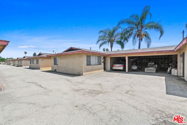 5211 Live Oak St, Home with 32 bedrooms, 16 bathrooms and 24 parking in Bell CA | Image 14
