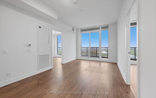 1007-215 Veterans Dr, Brampton, ON, L7A5L6 | Card Image