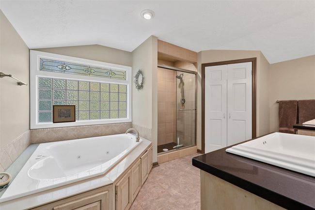 2037 Middle Bridge Rd, House other with 4 bedrooms, 5 bathrooms and null parking in Bowling Green KY | Image 42