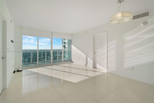 apt-3510-1800 N Bayshore Dr, Miami, FL, 33132-3233 | Card Image
