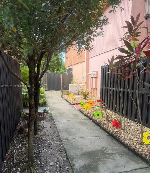 3467 Sw 52nd Ave, Pembroke Park, FL, 33023 | Card Image