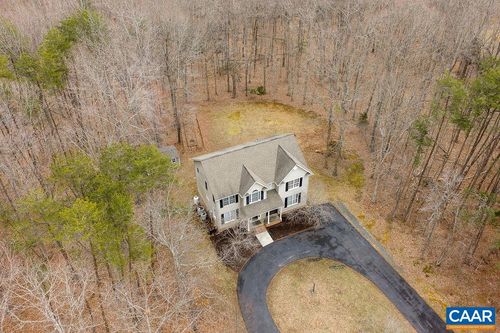 665 Fox Hollow Ln, PALMYRA, VA, 22963-4918 | Card Image