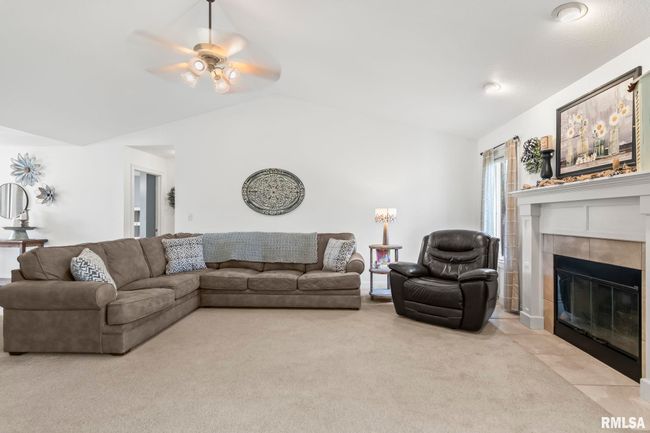 355 Partridge Pass, House other with 4 bedrooms, 3 bathrooms and null parking in Sherman IL | Image 5