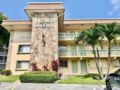 apt-102-200 Village Green Cir E, Palm Springs, FL, 33461-1426 | Card Image