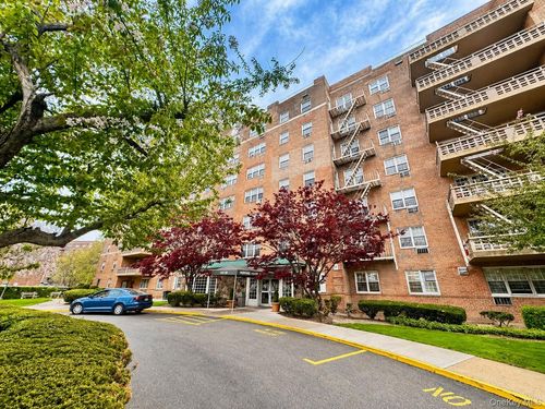 6d-15115 84th St, Howard Beach, NY, 11414-1829 | Card Image