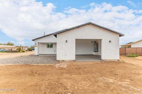 200 Gompers Cir, Morristown, AZ, 85342-8802 | Card Image