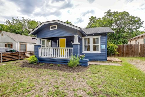 3221 8th Ave, Fort Worth, TX, 76110-3808 | Card Image