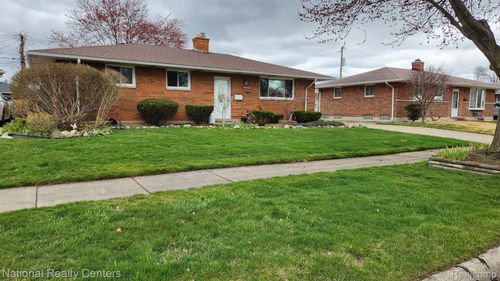 34036 Pawnee St, Westland, MI, 48185-2706 | Card Image
