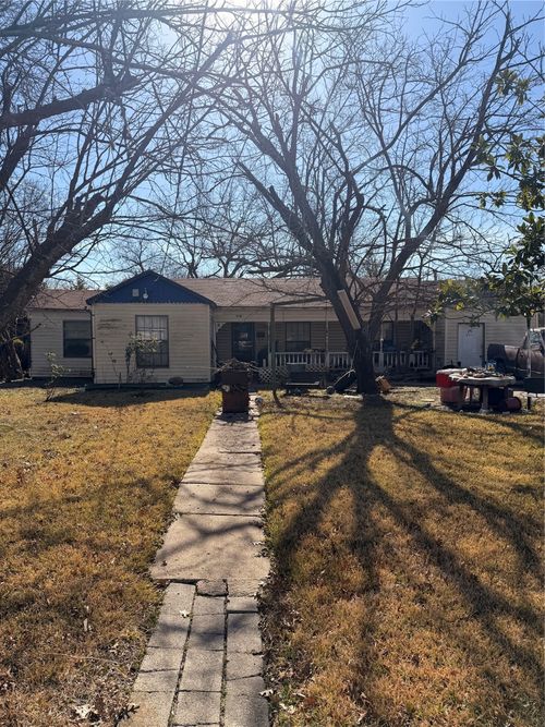 114 E Park Place Dr, Lancaster, TX, 75134-3310 | Card Image