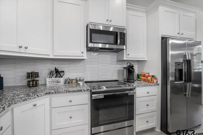 193 County Road 3524, House other with 3 bedrooms, 2 bathrooms and null parking in Bullard TX | Image 11