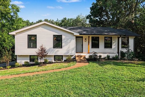 108 Airfloat Dr, Hendersonville, TN, 37075 | Card Image