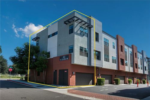 448 W Central Ave, Brea, CA, 92821-3004 | Card Image