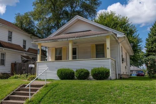 137 Monmoor Ave, Mishawaka, IN, 46544-1507 | Card Image