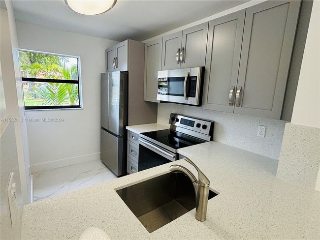 APT-103 - 6850 Nw 173 Rd Dr, Townhouse with 2 bedrooms, 2 bathrooms and null parking in Hialeah FL | Image 11