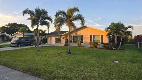 1209 Se 33rd Ter, Cape Coral, FL, 33904-4225 | Card Image