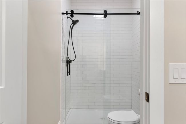 Connecting bath for main floor bedrooms. | Image 16