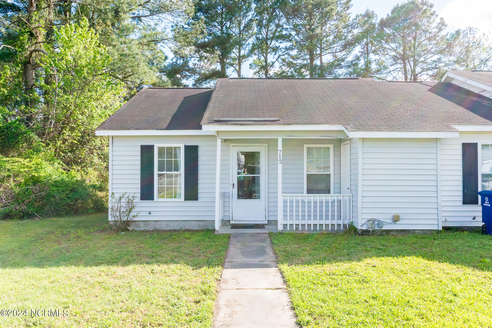 Pinewood Dr, Jacksonville, NC 28546
