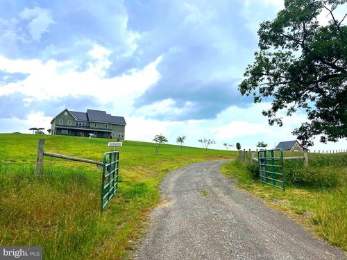 1924 Winding Ln, MAYSVILLE, WV, 26833-7817 | Card Image