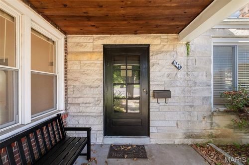 847 N Florissant Rd, Ferguson, MO, 63135-1678 | Card Image