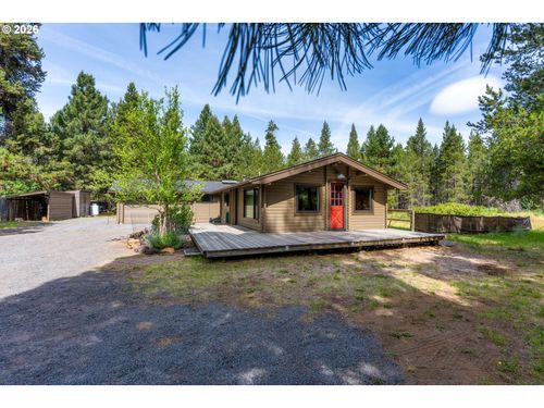 56711 Lunar Dr, Bend, OR, 97707-2043 | Card Image