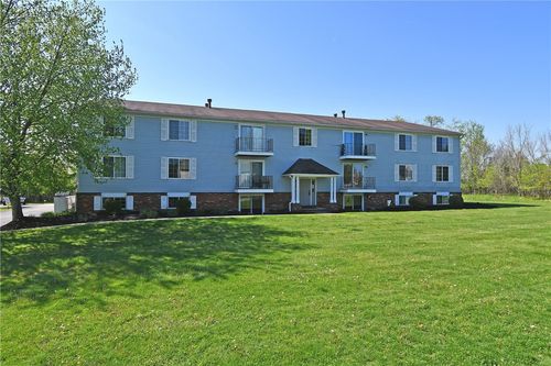 1642 Jefferson Ridge Dr, Jefferson Hills, PA, 15025-3427 | Card Image